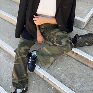 Starlow | NWT Camo Cargo Pants